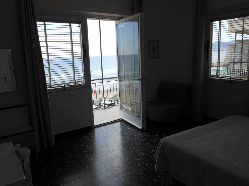 Albergo Fanny Alassio Exterior foto