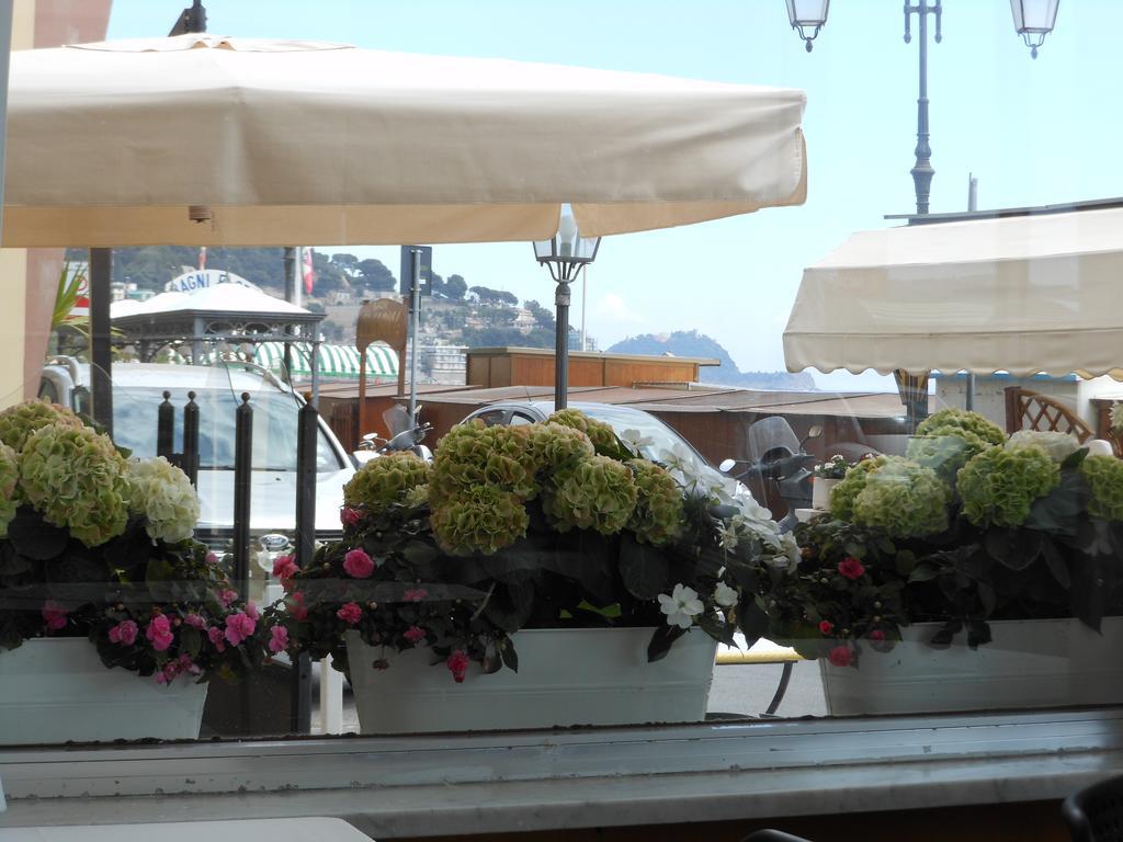 Albergo Fanny Alassio Exterior foto